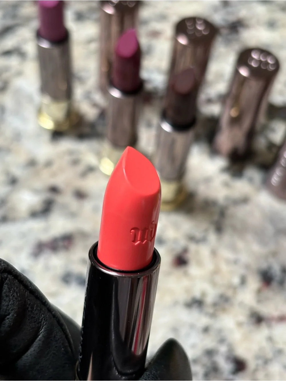 ✨New✨Urban Decay 4 Bundle Lipsticks: Bittersweet, Afterdark, Disturbed, Snitch